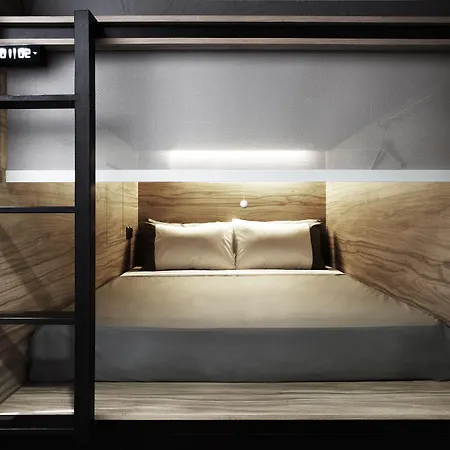 The Pod At Beach Road Boutique Capsule Hotel-3